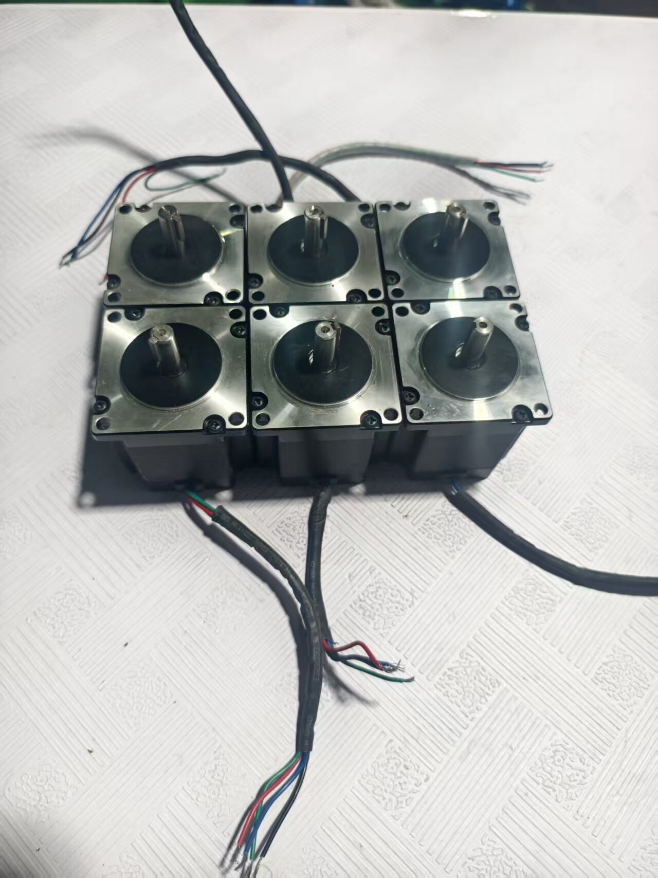 雷赛57两相步进电机，型号57HS13B-K，步距角1.8&deg;