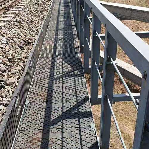 MED厂家直L型渣橡胶供挡板铁桥梁橡胶步行路板铁路挡渣块挡砟墙