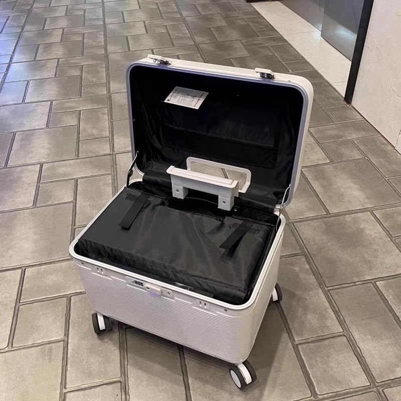 高档上向翻盖轻便铝框18寸横摄旅行箱