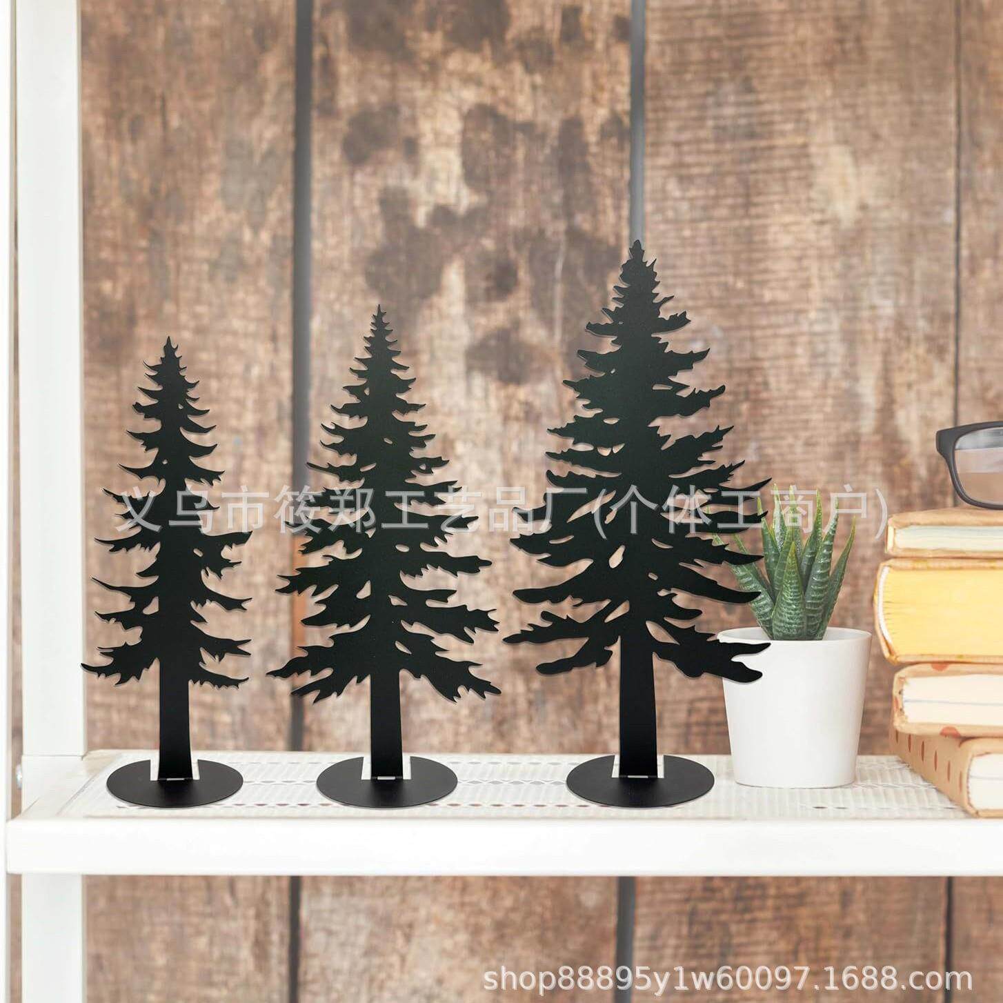 跨境新品铁艺迷你圣诞树家居桌面摆件简约设计金属工艺品装饰摆件