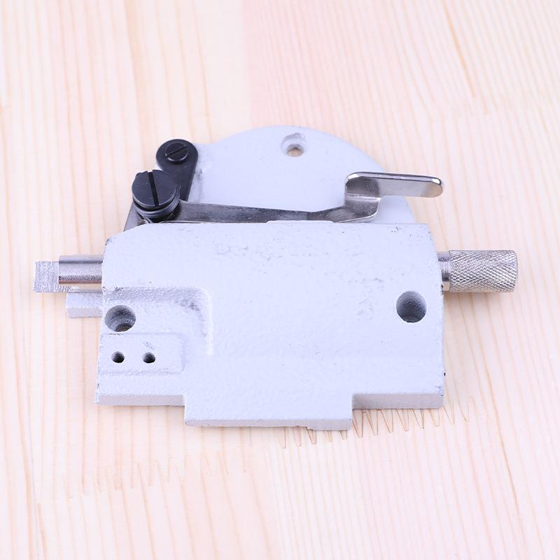 锁边机包缝CDC上左盖缝纫配-件飞马M70拷边机针杆侧盖组20095件35