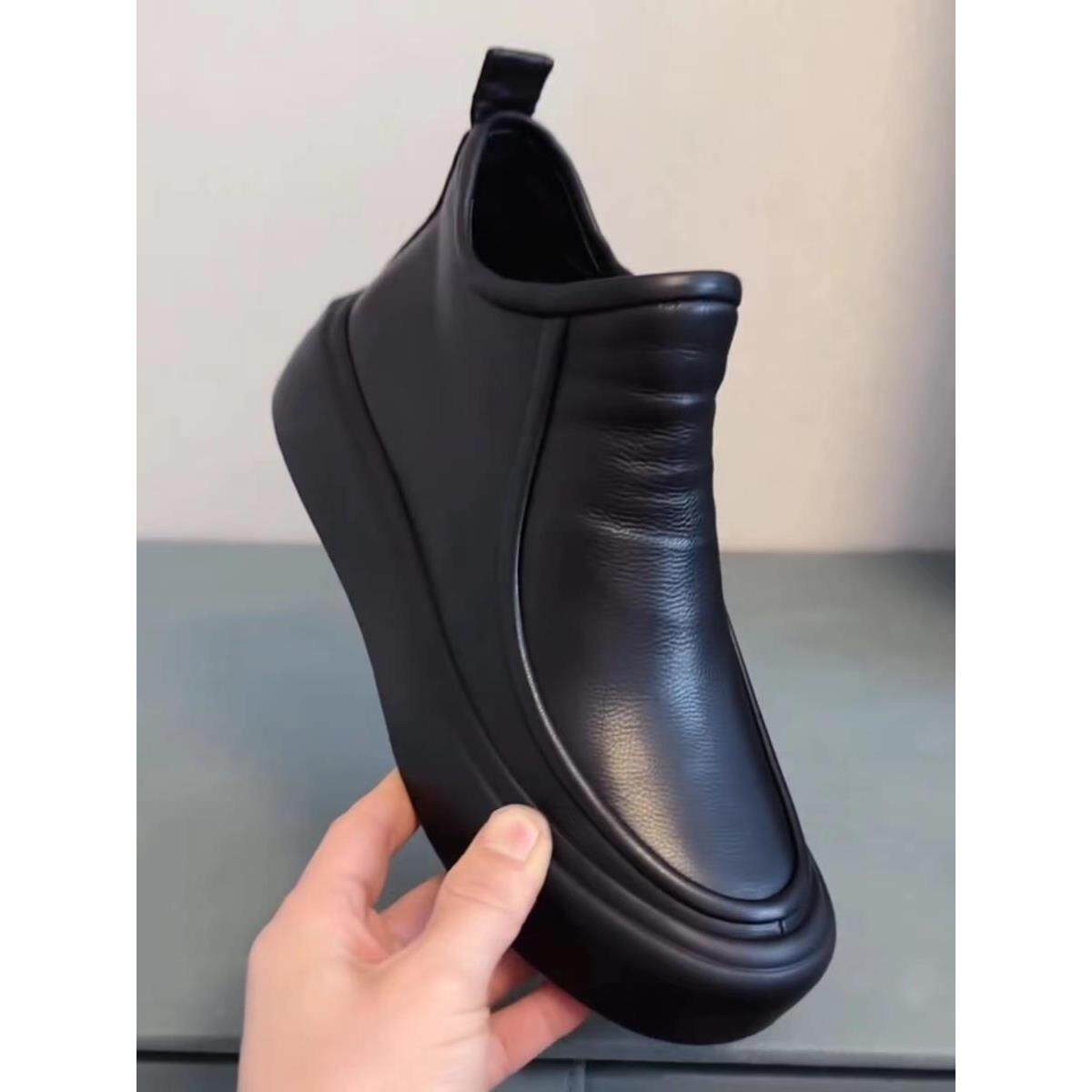 头层牛皮秋冬季新品高级感休闲舒适男鞋时尚大方潮流百搭商务皮鞋