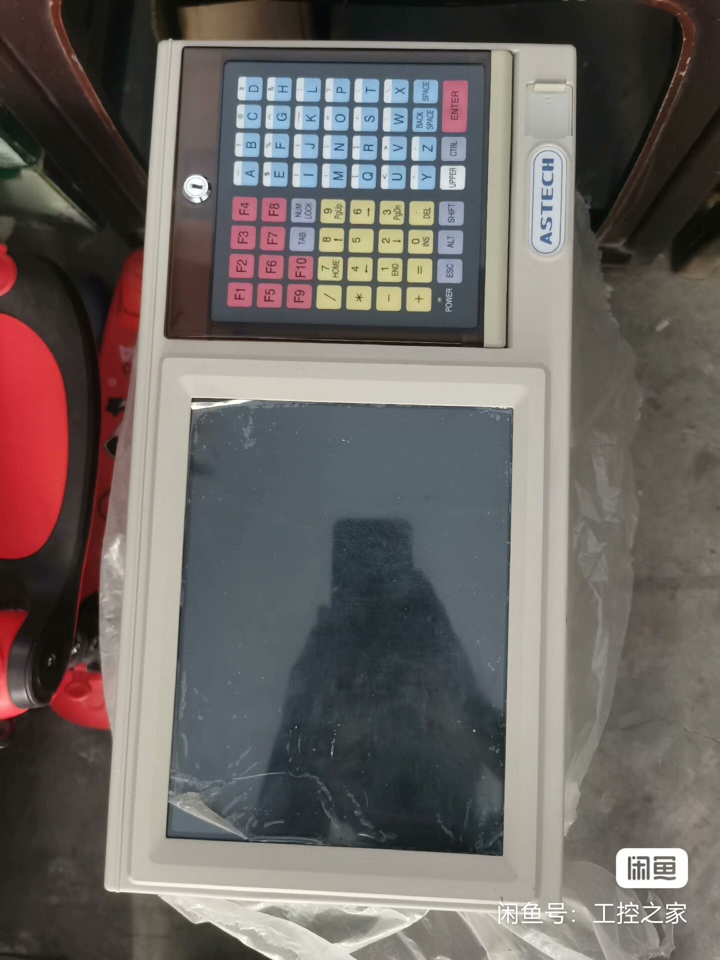 台湾研扬工控机箱一台，AAEON型号AMB-618HT-B4