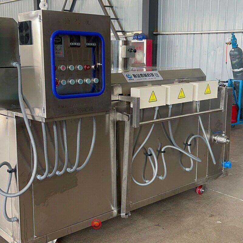 全自动小型油炸机豆腐皮油炸设备小型油皮油炸设备
