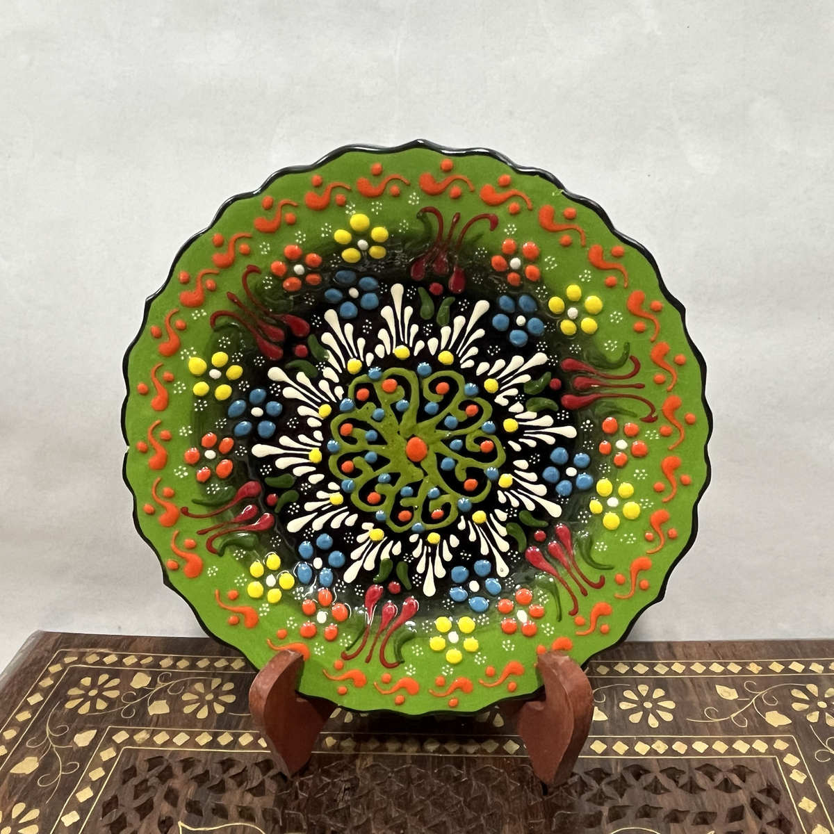 18厘米土耳其全手工陶瓷欧式客厅挂壁装饰沙拉水果盘颜色花纹随机