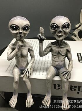 现货跨境外星人树脂搞怪小矮人天使树脂摆件园林装饰圣诞工厂万圣