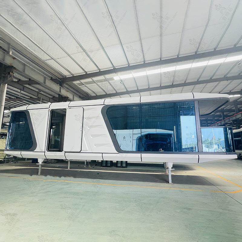 新商业模式太空休息舱创意设计城市郊区露营建筑移动星空民宿