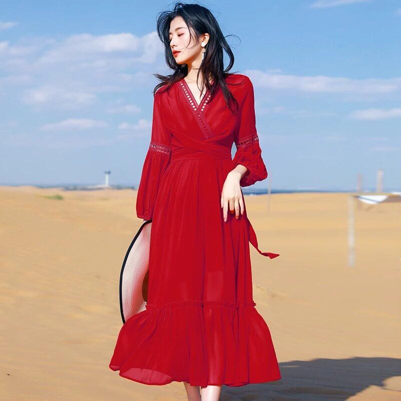 韩国女夏季气质中国红V领雪纺大摆连衣裙少女波西米亚旅游中长裙