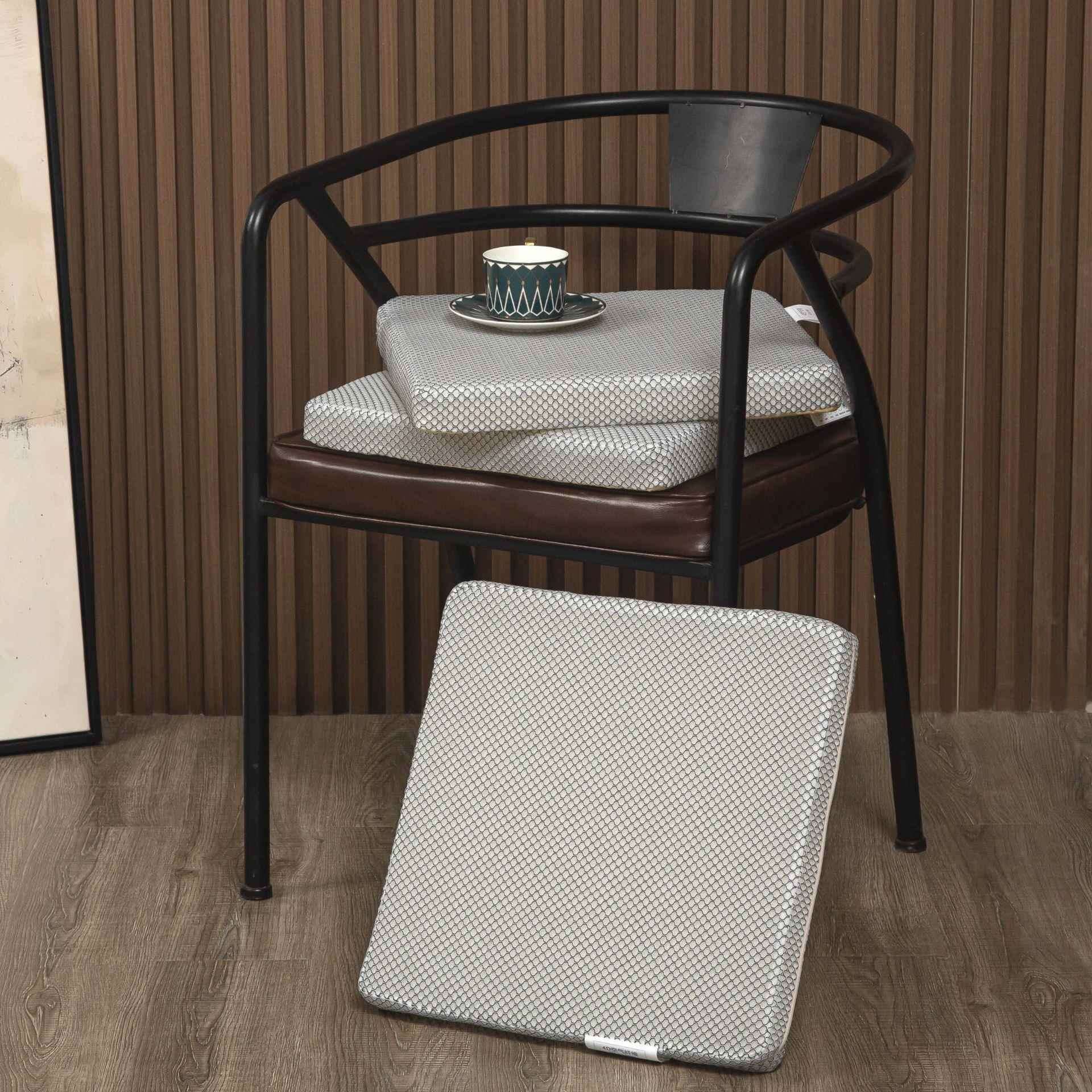 透气坐垫 4D高分子空气纤维坐垫汽车垫子办公室沙发椅子垫子