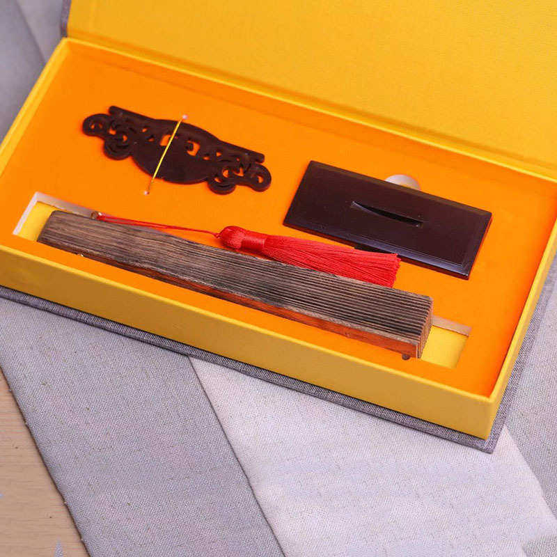 6寸7寸木质扇子中国风礼品沉香木扇镂空摆件工艺全木扇舞蹈折扇定