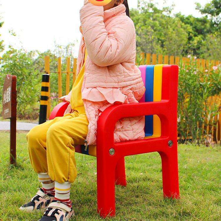 七彩虹儿童户外座椅野营地产幼儿园草地休闲七彩创意桌椅家具