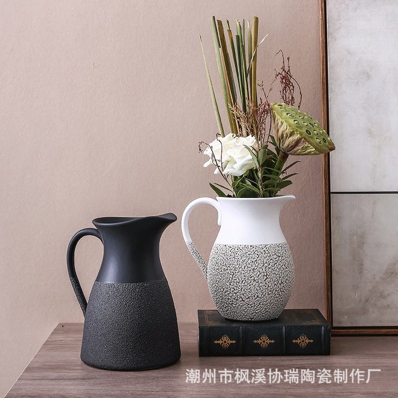 北欧简约现代陶瓷花瓶创意手工插花瓶器客厅桌面软装饰品粗陶摆件