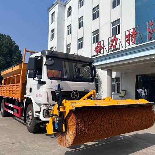 天锦洒水车前置推雪铲 除雪车扫雪滚刷融雪撒布机撒盐机直供