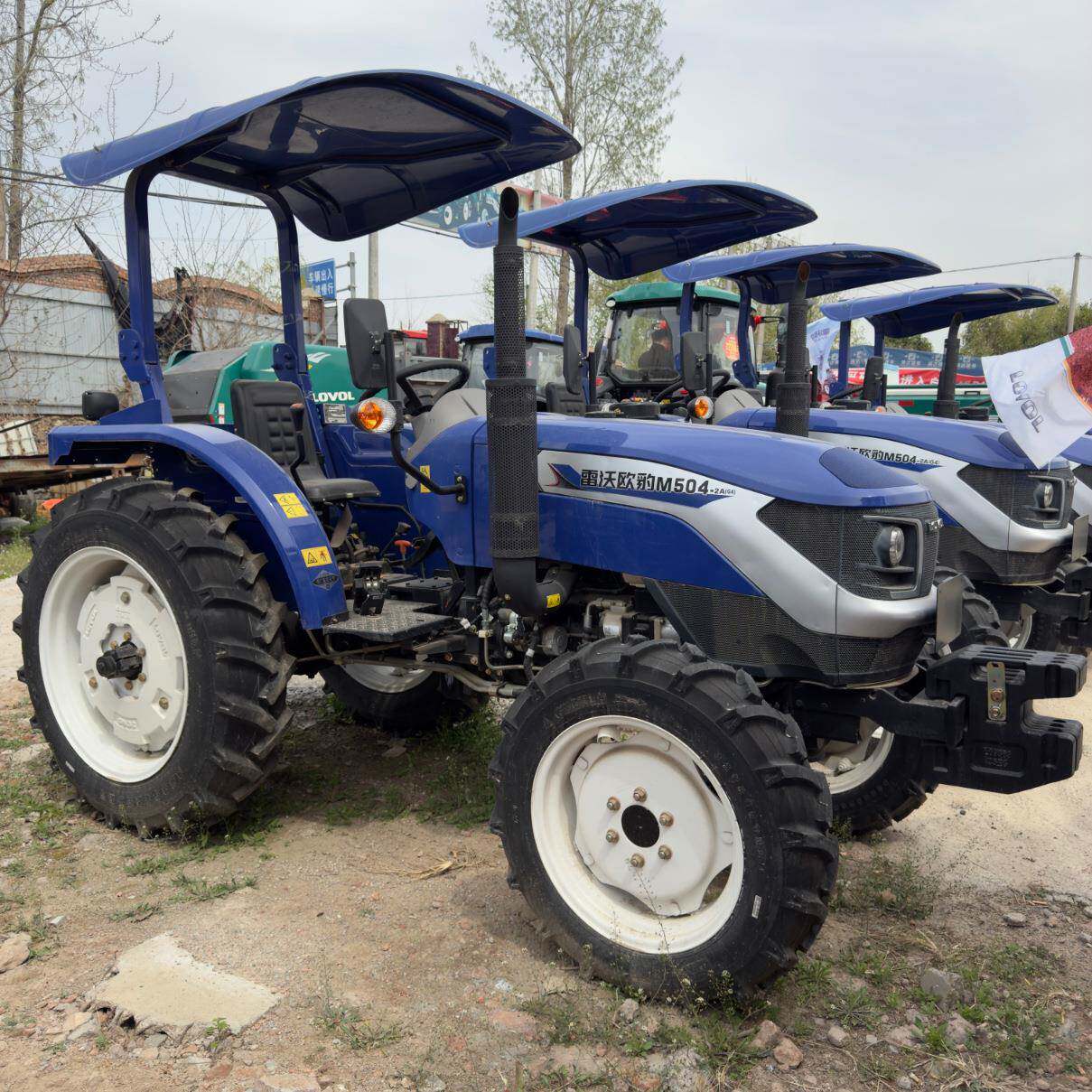 雷沃504-E四驱微耕山地丘陵适用水田旱地深耕碎土柴油旋耕拖拉机