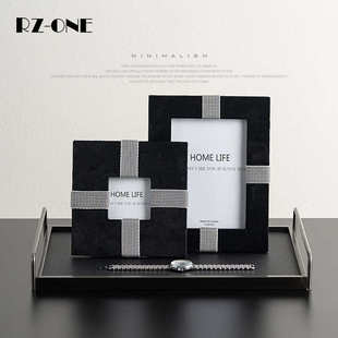 匠十三  高端豪宅样板房相框轻奢黑白大平层床头柜设计师装饰品