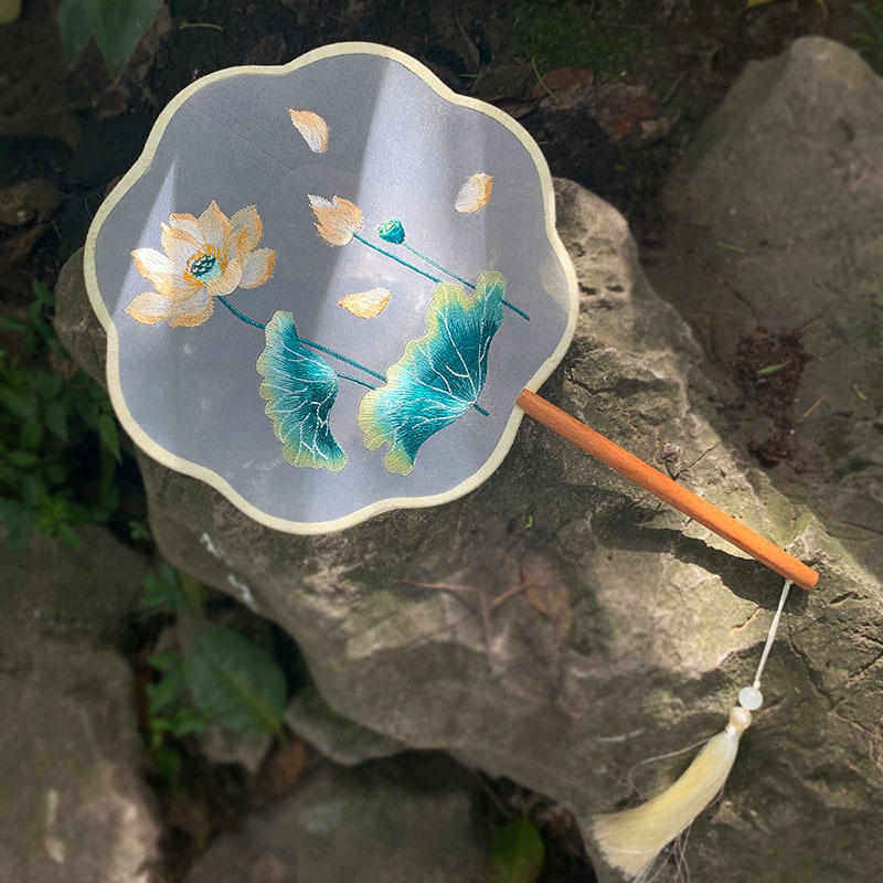 老阊门绫娟宫扇双面绣花荷花团扇中国风榉木柄古风扇古典舞蹈扇,居家日用,扇子,淘宝优惠券,粉丝福利购,淘宝优惠卷