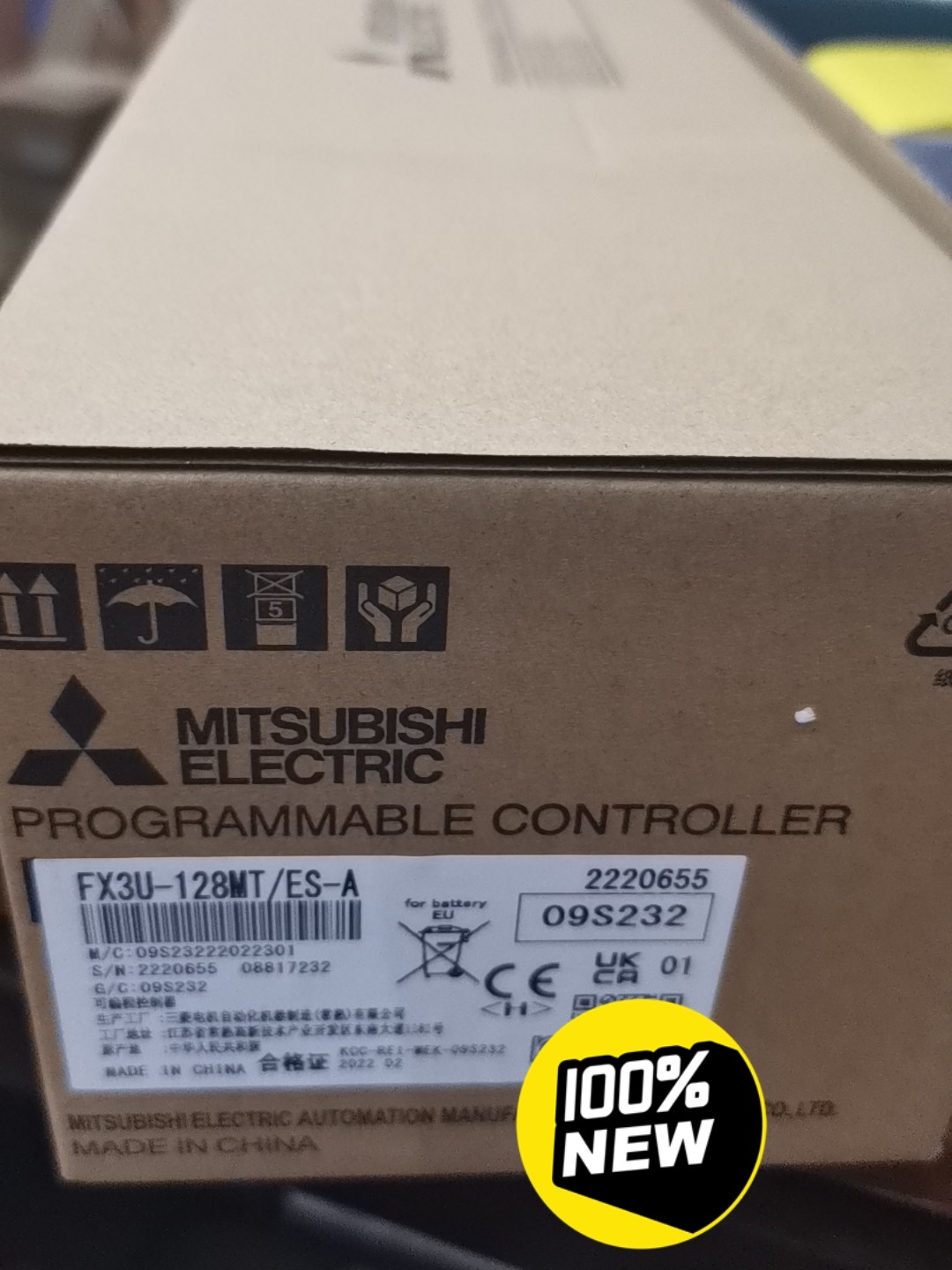 三菱PLC程控器FX3U一128MT，全新原装