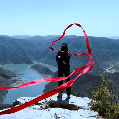 登山杖红带装饰户外爬山登顶泰飘山氛围丝感拍照道具4cm缎带织带