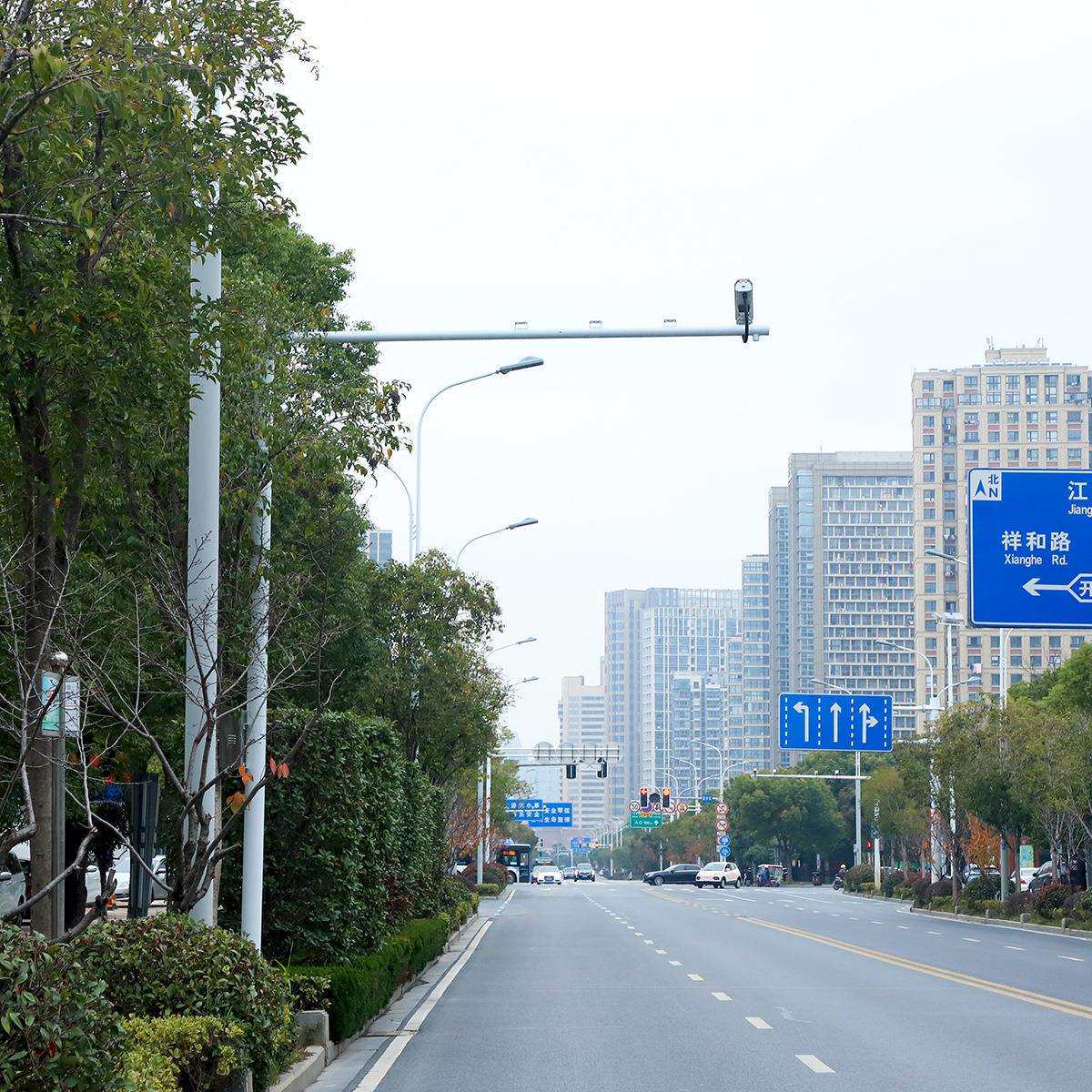 厂家道路交通安全监控杆双向道路监控公杆红绿灯抓拍交通安全