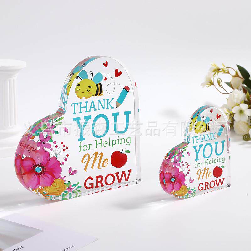 桌面个性装饰品周年纪念送朋友创意心形摆饰工艺品亚克力爱心摆件