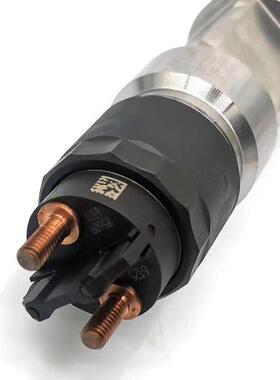 重汽HOWO豪沃配件T7H汕德卡配件0445120218喷油器总成高压