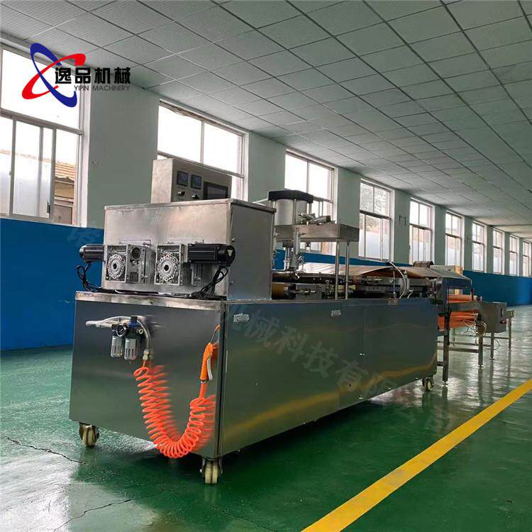 山东商用烙饼机供应东北盘锦春饼机设备杂粮单饼机加工设备