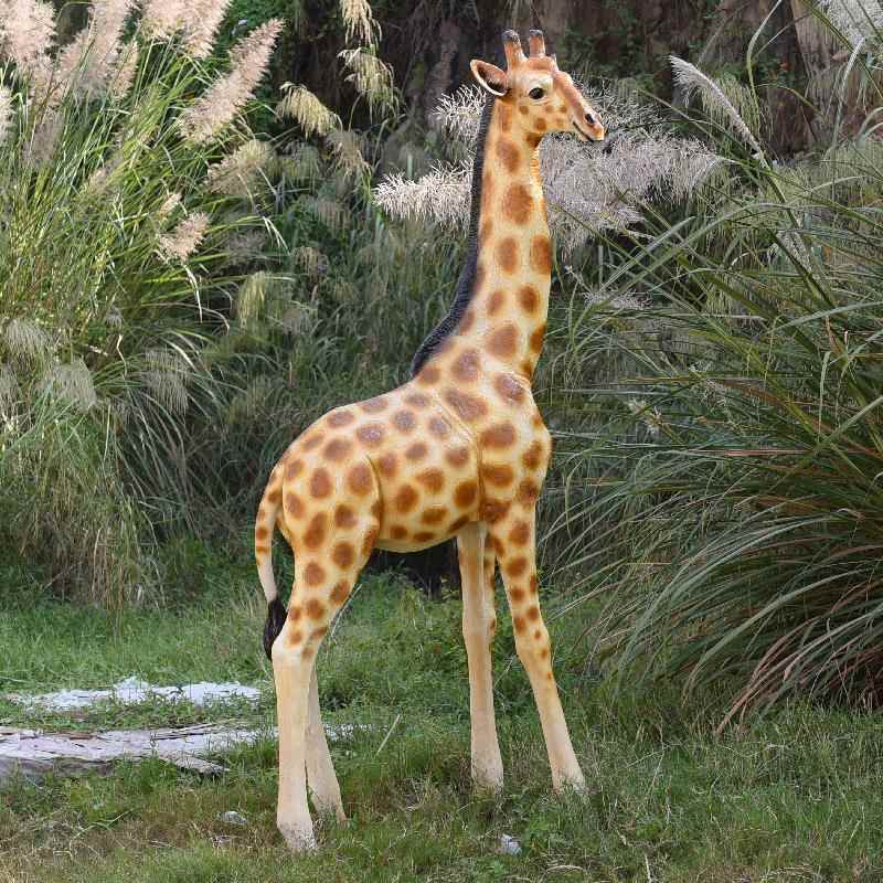 雕玻璃钢塑动家居物创意摆件园长颈鹿户外大型园林景观庭2020AW00