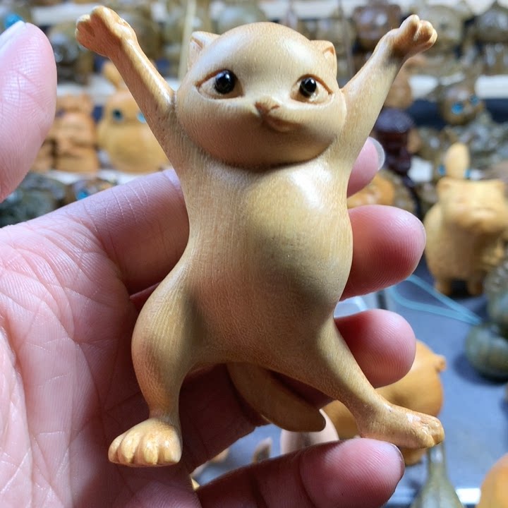 黄金檀木妖娆猫