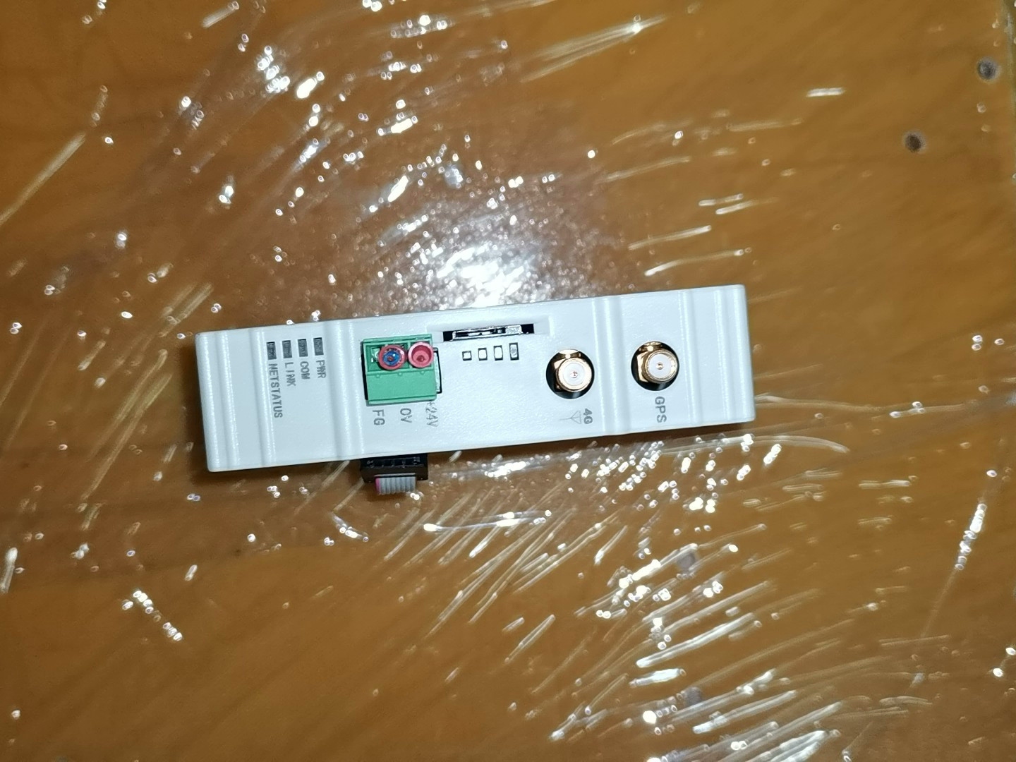 信捷4G无线工业无线模块。上机基本没有用。现在拆下出，包邮