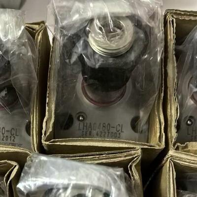 KOSMEK考世美油压复动旋转夹紧器LHA0480-CL/LHA0480-CR旋转缸