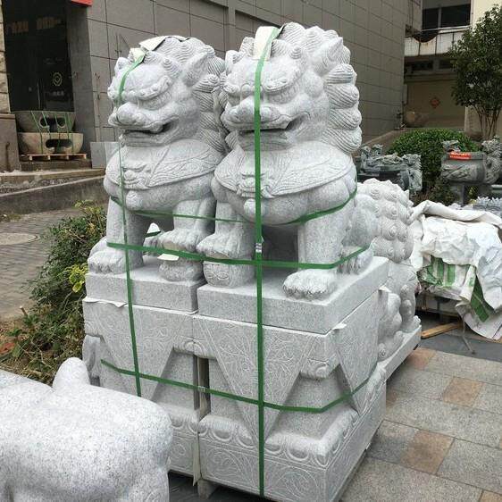 芝麻白石雕狮子一对公母看门北京狮酒店别墅建筑摆件石狮惠安石雕