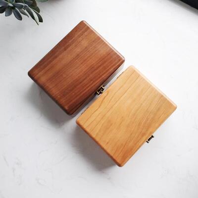 高档素匠己木婚黑胡实首桃饰户口本结婚证收纳盒高木端礼品结伴手