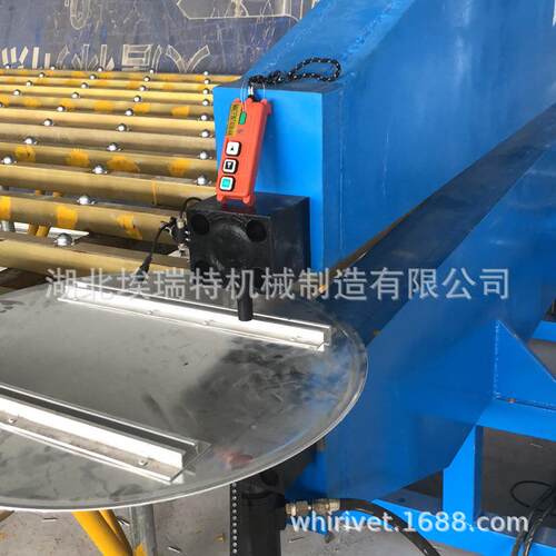 标牌铆接机自冲铆接设备路牌用自冲铆接机武汉spr厂家