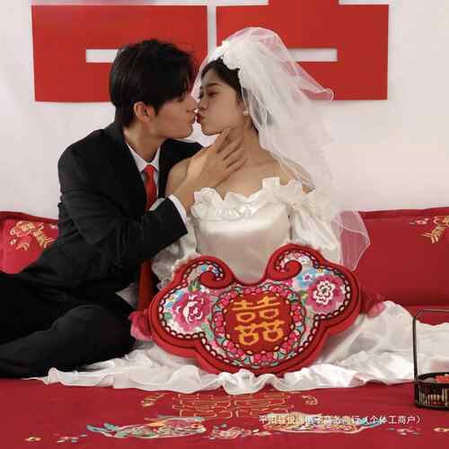 『鸳鸯囍事』抱枕新式婚房红色HS48641喜靠中结婚喜字庆结婚垫靠