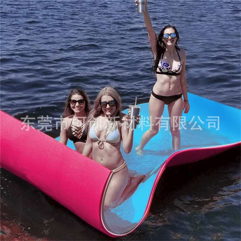 供应水上漂浮垫XPE泡沫垫游泳魔毯xpe拼色水上游戏漂浮毯浮床