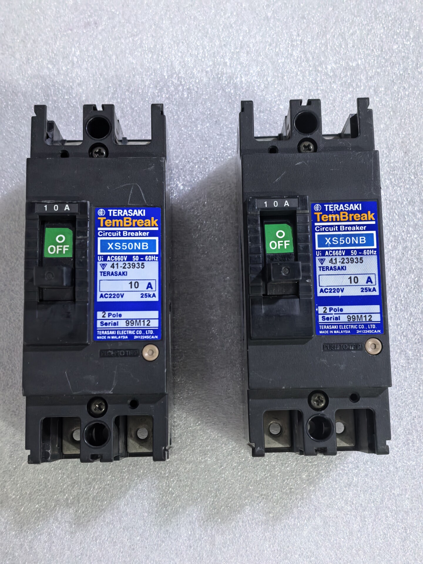 马来西亚原装寺崎断路器XS50NB，2P 10A，AC220