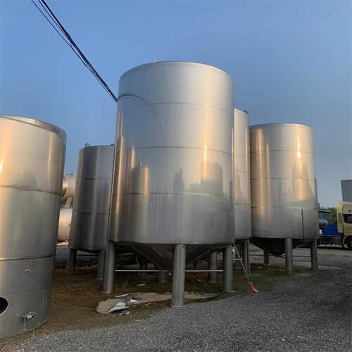 货供应不 锈钢储奶罐50立方密封可定制现储罐立式不锈贮奶钢罐