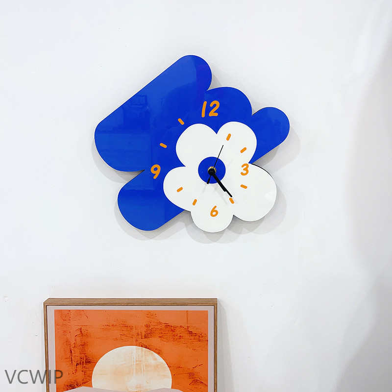 l1s简约创意卡通文艺花朵钟表客厅餐厅静音挂钟花店网红可爱时钟i