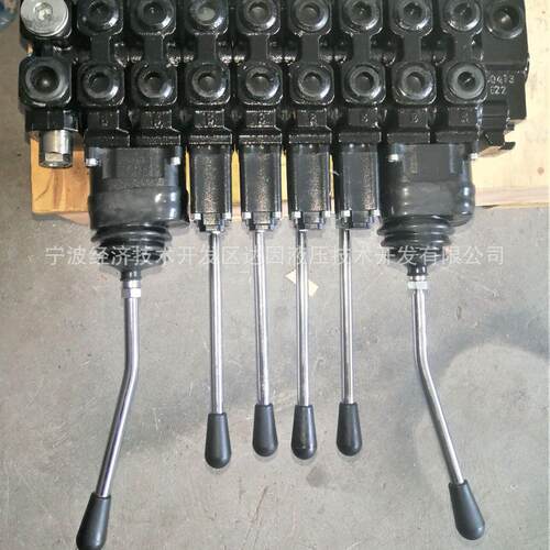 CV80-S8直通式80L/min螺纹多路阀抓木机专用八路手动用控制阀机械