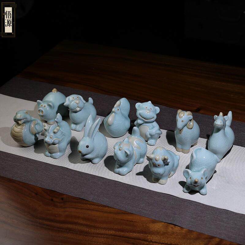 汝窑陶瓷十二生肖茶宠开片精品可养桌面招财摆件蛇年工艺品小茶玩