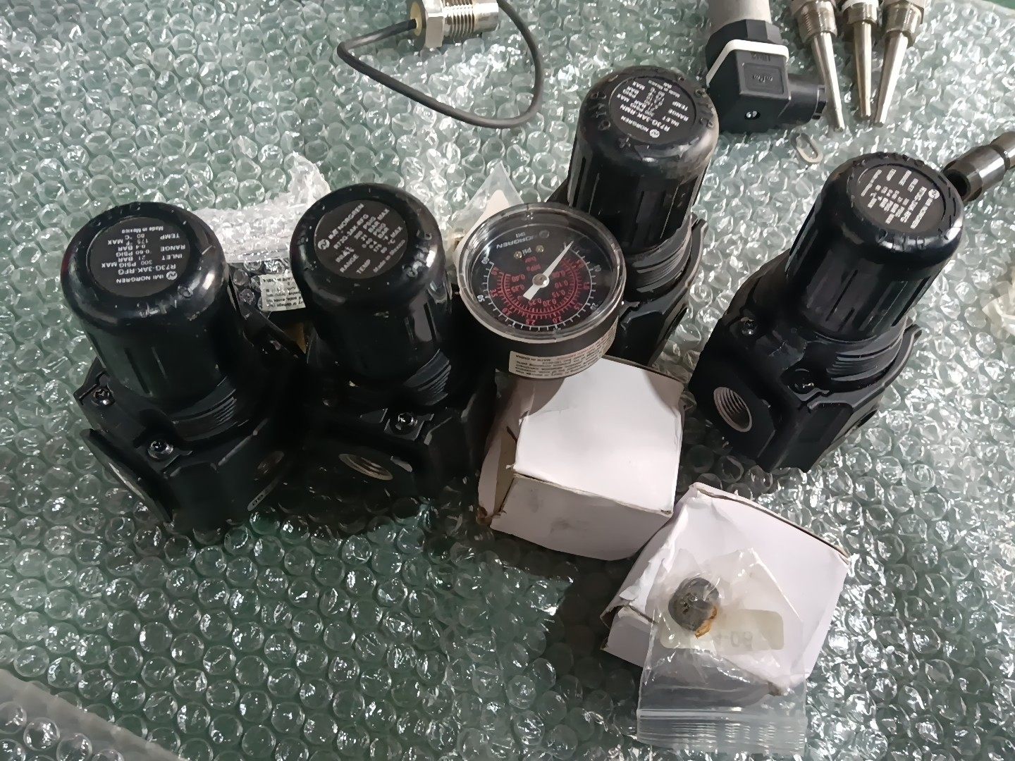 IMI NORGREN R73G-3AK-RFG气动调节器带