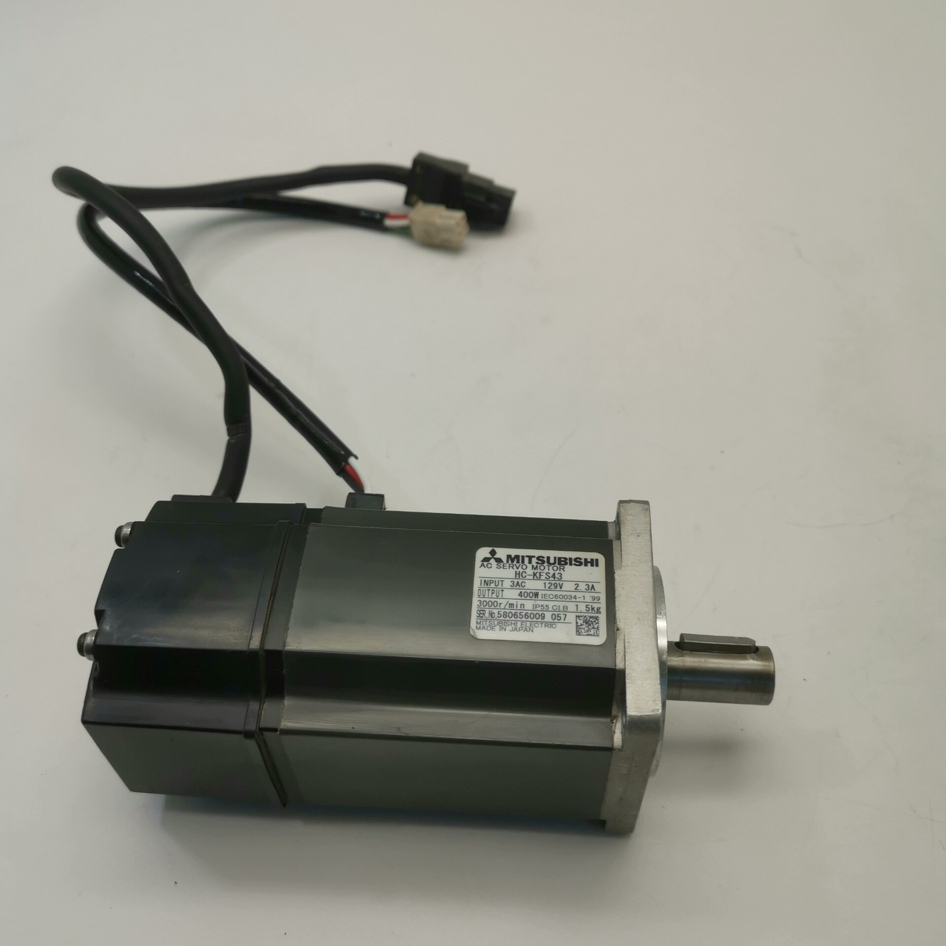 三菱400W伺服电机HC-KFS43，成色很好。