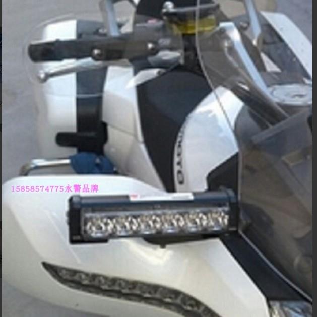 棍子灯摩托车电动车前后条型红蓝爆闪灯救援车龙门架超亮报警灯Y9