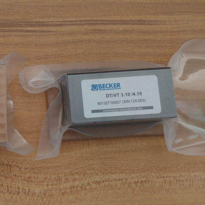 专业维修U4.7W0F/K贝2克真空泵VT4.1NOU6碳片N124-10/刮片VT4.40