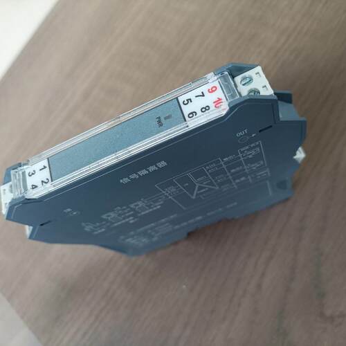 XP-R-R1-A420-D 生产电位计信号变送器输入0~1KΩ 输出4~20ma