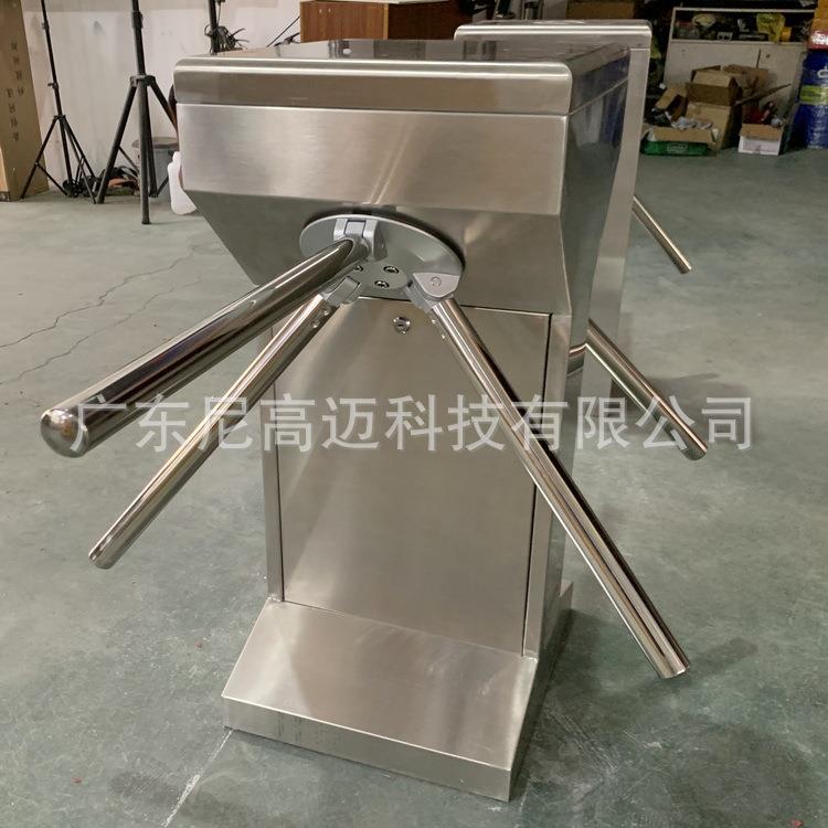 儿童游乐园立式三棍匝工厂车间出口单向三辊闸 刷卡滚栅机 半高闸