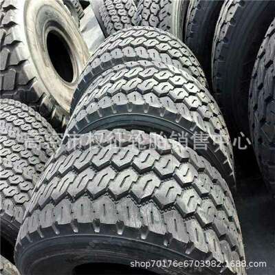 现货供应轮胎425/65R22.5（1600R22.5）真空钢丝胎