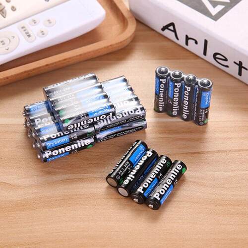 Size 5 and Size 7 batteries, ordinary carbon zinc batteries,