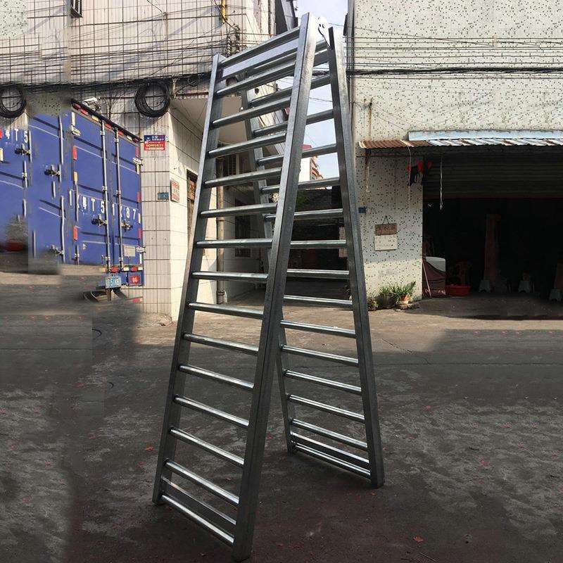 卸货桶装水纸箱饮料物流快递滑梯 装卸车搬运无动力滚筒线