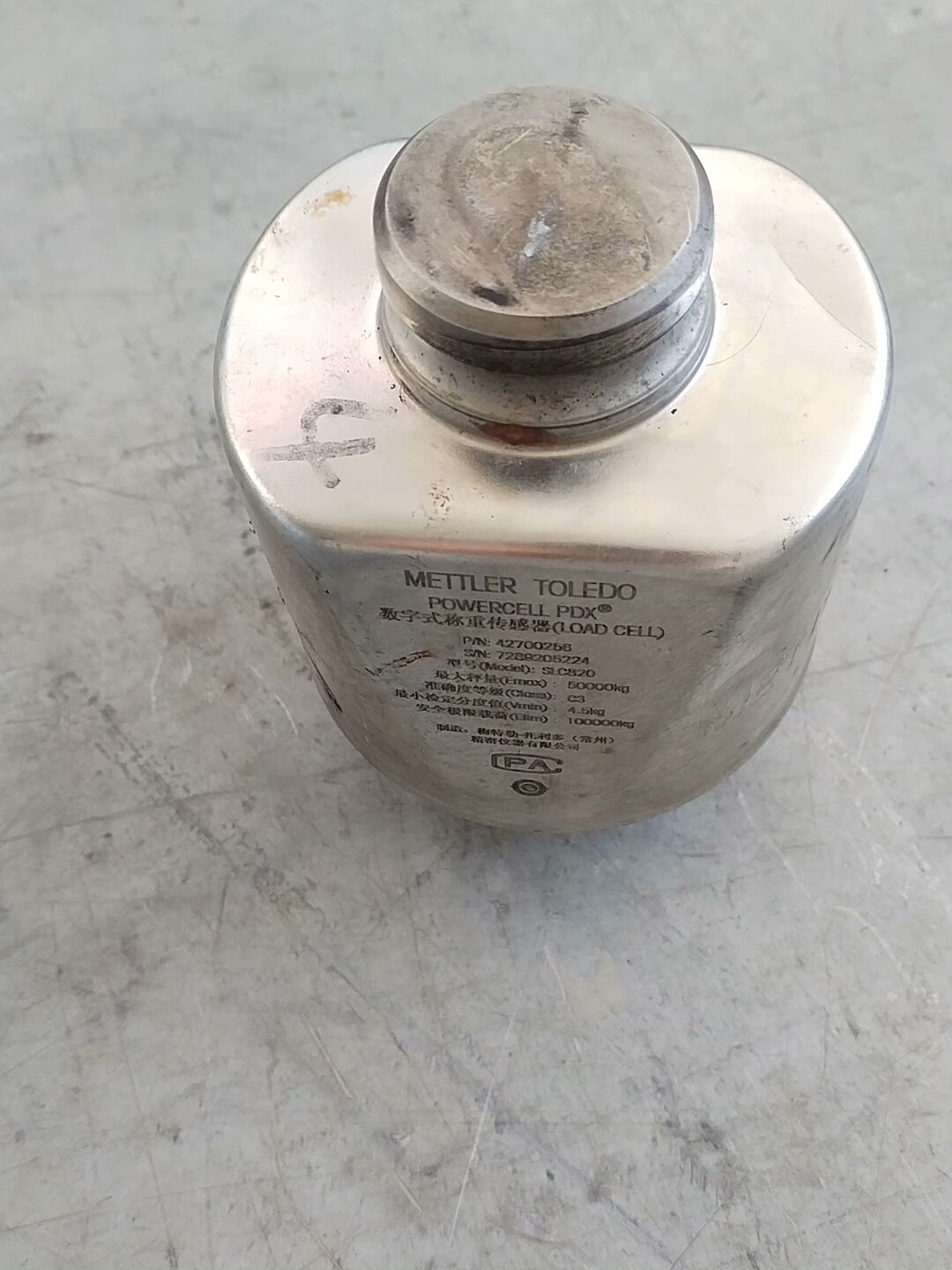 梅特勒托利多数字称重传感器，成色可以，有点磕碰不太严重，有要